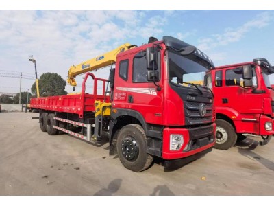 Кран-манипулятор XCMG SQS 300-4 на базе DONGFENG DFH